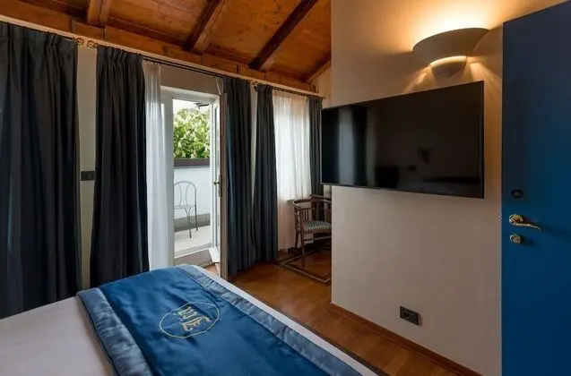 Castle View Suite