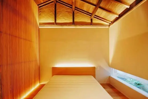 Ev (Private Vacation)
