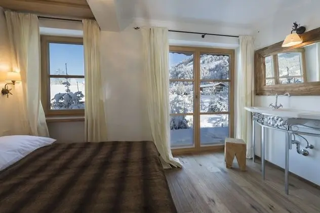 Deluxe Dağ Evi, 5 Yatak Odası, Havuz Kullanımı, Dağ Manzaralı