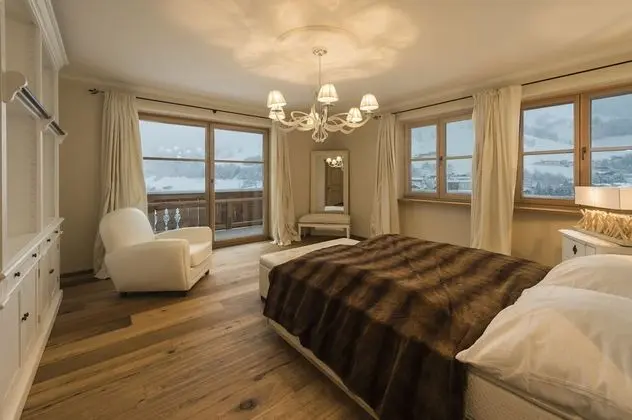 Deluxe Dağ Evi, 5 Yatak Odası, Havuz Kullanımı, Dağ Manzaralı