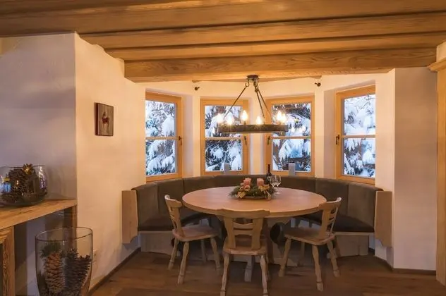 Deluxe Dağ Evi, 5 Yatak Odası, Havuz Kullanımı, Dağ Manzaralı