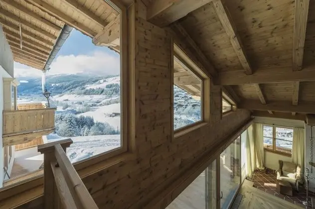 Deluxe Dağ Evi, 5 Yatak Odası, Havuz Kullanımı, Dağ Manzaralı