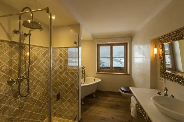 Deluxe Dağ Evi, 5 Yatak Odası, Havuz Kullanımı, Dağ Manzaralı