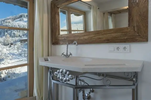 Deluxe Dağ Evi, 5 Yatak Odası, Havuz Kullanımı, Dağ Manzaralı