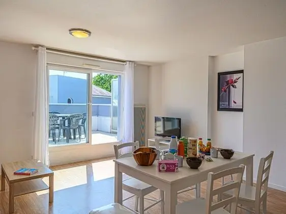 Apart Daire, 2 Yatak Odası, Balkon