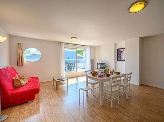 Apart Daire, 2 Yatak Odası, Balkon