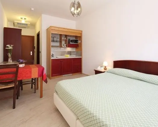 Studio for 2 people