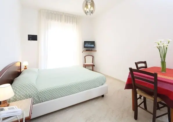 Studio for 2 people
