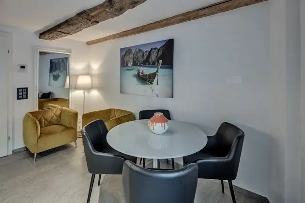 Stüdyo (Boutique Double)