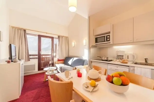 Apart Daire, Banyolu/Duşlu, Dağ Manzaralı (App 621)