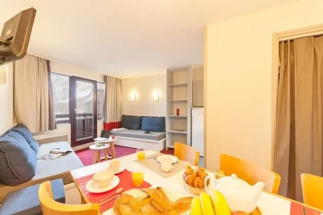 Apart Daire, Banyolu/Duşlu, Dağ Manzaralı (App 621)