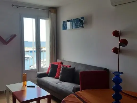 Apart Daire, Deniz Manzaralı (T2  LE JONQUE (40m2))