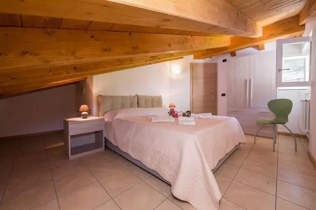 Family Apart Daire, Birden Çok Yatak, 2 Banyolu, Bahçeli (Residence La Mimosa apt. Due)