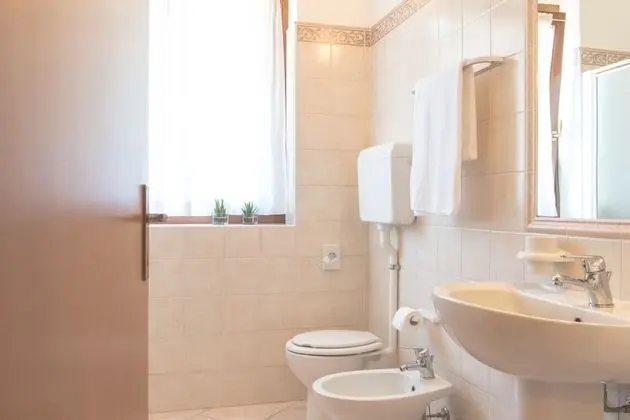 Tek Büyük Yataklı Oda, Dağ Manzaralı