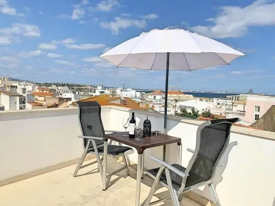 Superior Tek Büyük Yataklı Oda, Balkon, Deniz Manzaralı