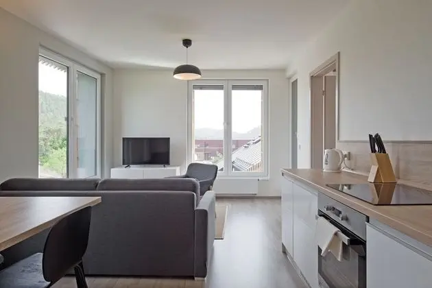 Apart Daire, 1 Yatak Odası, Göl Manzaralı