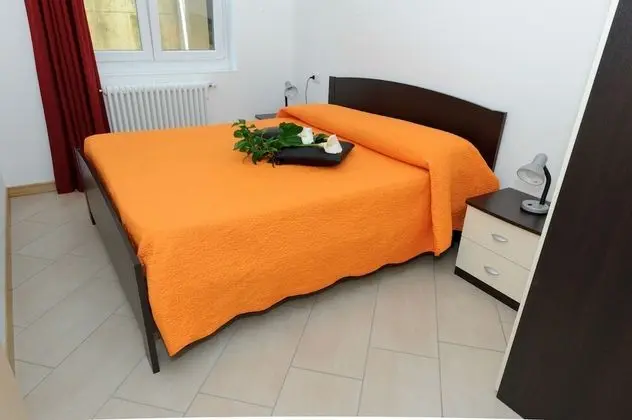Apart Daire, 2 Yatak Odası, Mutfak