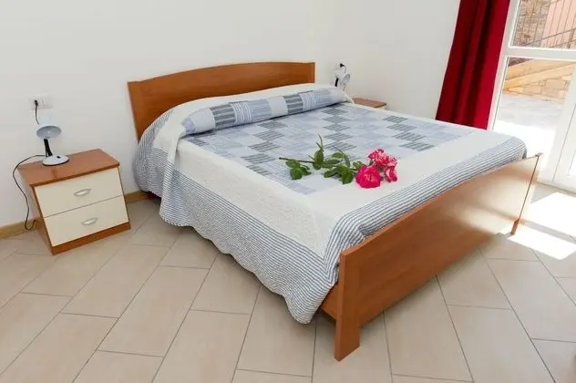 Apart Daire, 2 Yatak Odası, Mutfak