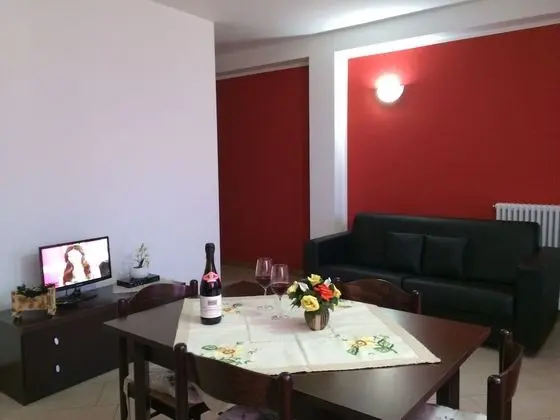 Apart Daire, 2 Yatak Odası, Mutfak
