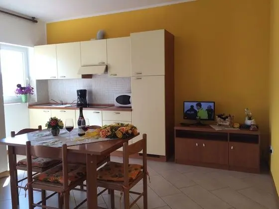 Apart Daire, 2 Yatak Odası, Mutfak