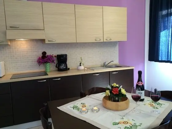 Apart Daire, 2 Yatak Odası, Mutfak
