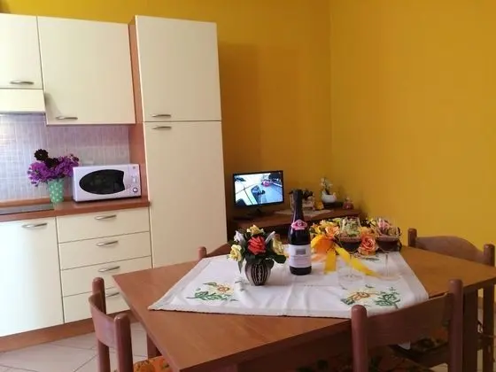 Apart Daire, 2 Yatak Odası, Mutfak