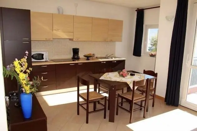 Apart Daire, 2 Yatak Odası, Mutfak