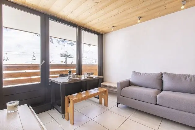 Stüdyo, Banyolu/Duşlu (Le Borsat )