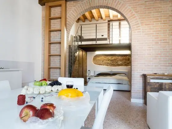 Apart Daire, Bahçe Manzaralı (1)