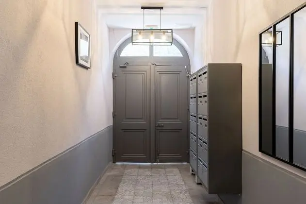 Standard Apart Daire, Banyolu/Duşlu, Avlu Manzaralı (Le Marly 301)