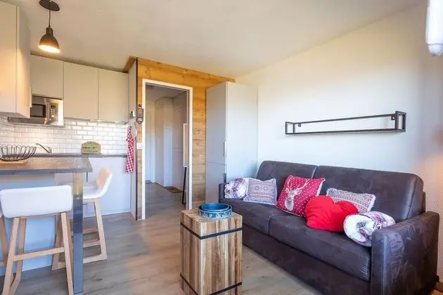 Apart Daire, Banyolu/Duşlu, Dağ Manzaralı ( -NECOU 306)