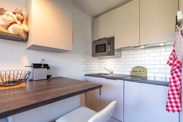 Apart Daire, Banyolu/Duşlu, Dağ Manzaralı ( -NECOU 306)