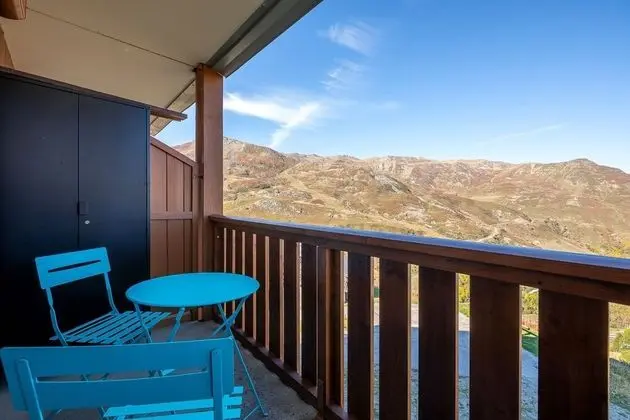 Apart Daire, Banyolu/Duşlu, Dağ Manzaralı ( -NECOU 306)