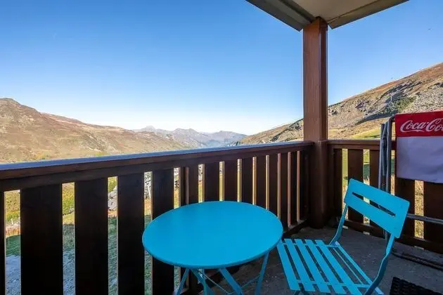 Apart Daire, Banyolu/Duşlu, Dağ Manzaralı ( -NECOU 306)