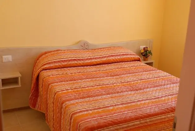 Comfort Apart Daire, 2 Yatak Odası, Balkon, Bahçeli