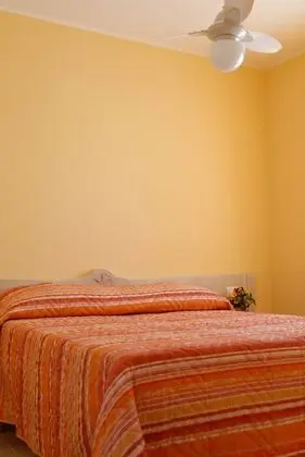 Comfort Apart Daire, 2 Yatak Odası, Balkon, Bahçeli