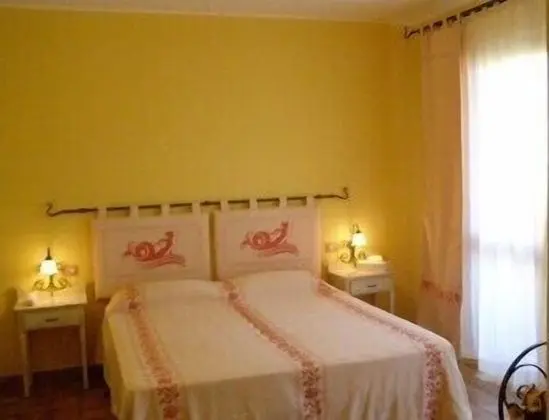 Comfort Tek Büyük veya İki Ayrı Yataklı Oda, Banyolu/Duşlu, Bahçe Manzaralı