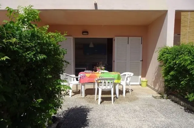 Apart Daire, 2 Yatak Odası, Küçük Mutfak