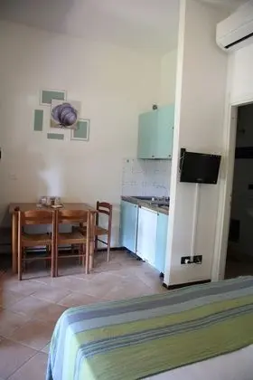 Stüdyo, Bahçe Manzaralı, Bahçeli