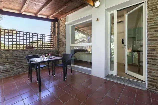 Stüdyo, Bahçe Manzaralı, Bahçeli