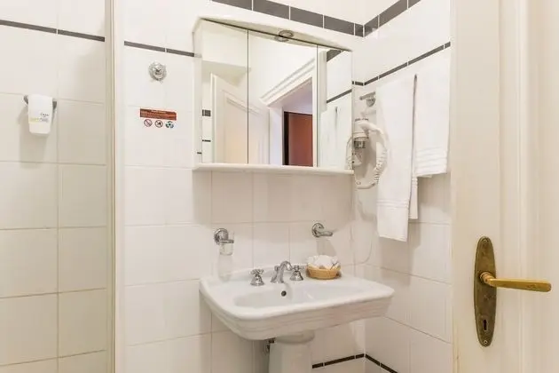 Dört Kişilik Oda
