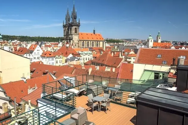 Stüdyo Süit, Teras