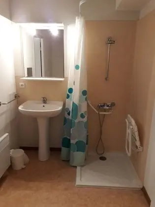 Stüdyo, Havuz Manzaralı