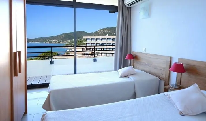 Apart Daire, 2 Yatak Odası, Balkon, Deniz Manzaralı