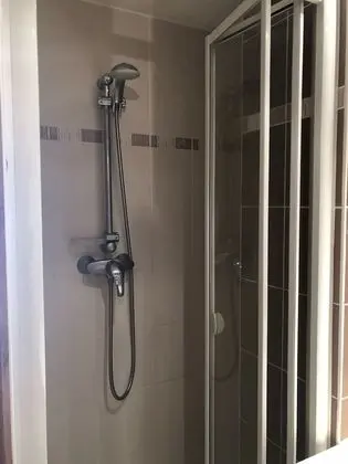 Apart Daire, Banyolu/Duşlu (Les Cimes )