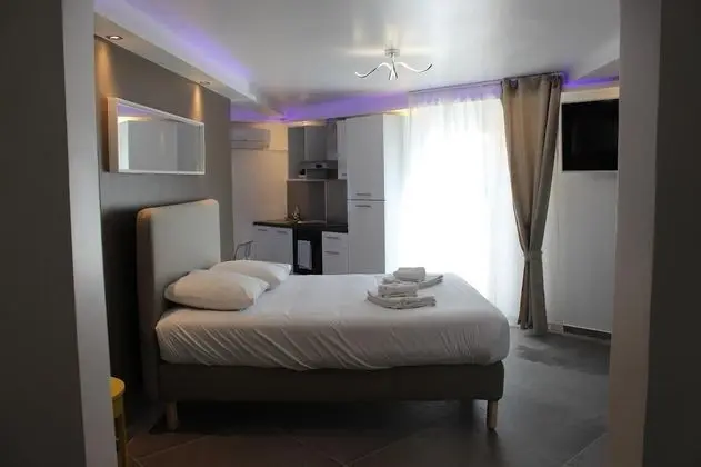 Deluxe Süit, Havuz Kullanımı (No 26B & 26C)