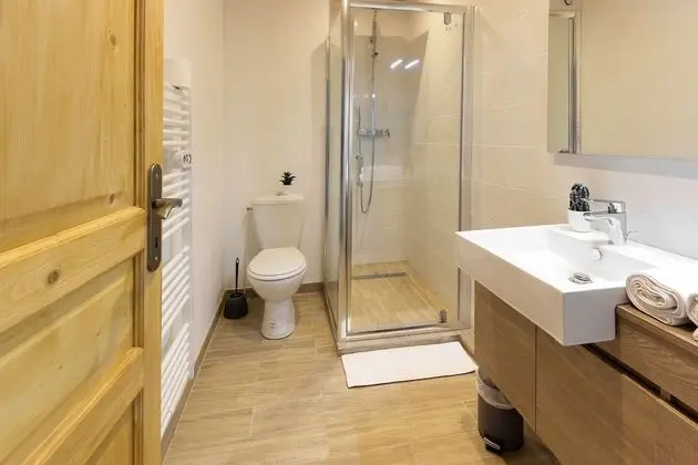 Apart Daire, Banyolu/Duşlu (Periades 66)