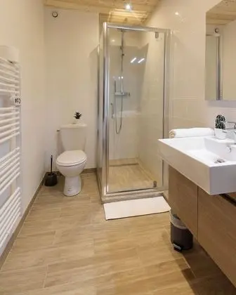 Apart Daire, Banyolu/Duşlu (Periades 66)