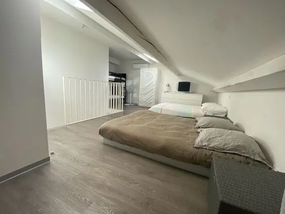 Economy Apart Daire, Dağ Manzaralı