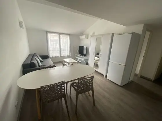 Economy Apart Daire, Dağ Manzaralı